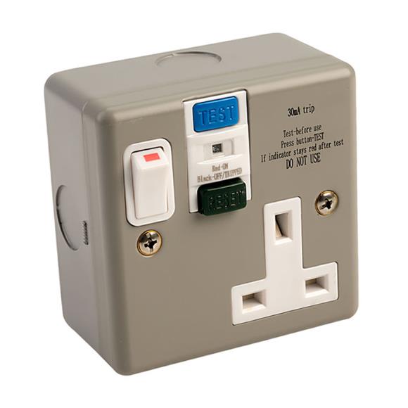 Europa RCD13AMC1GSA 13A Single Switched RCD Socket